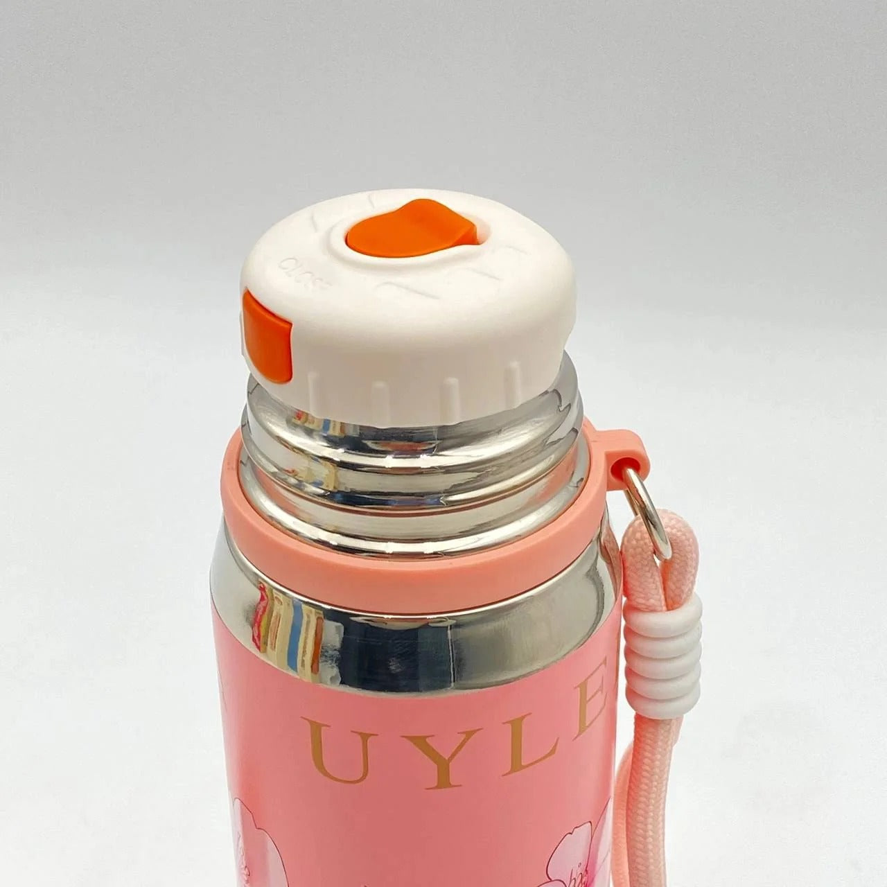 Vacuum Insulated Printed Bottle 700ML (Random color)